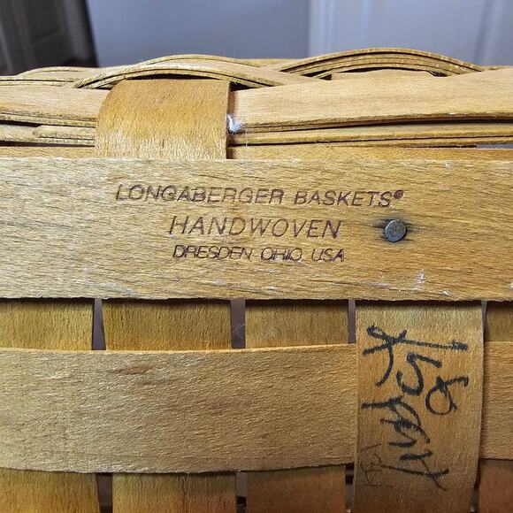 Vintage Longaberger Small Basket Handwoven Brown Rectangle Wood Signed 1994 - Picture 7 of 10